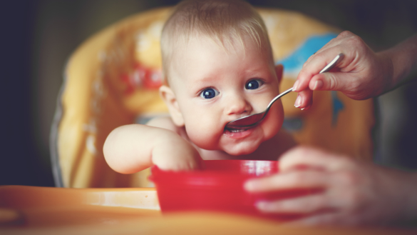 Antalet fall av kikhosta ökar – viktigt att vården erbjuder vaccin